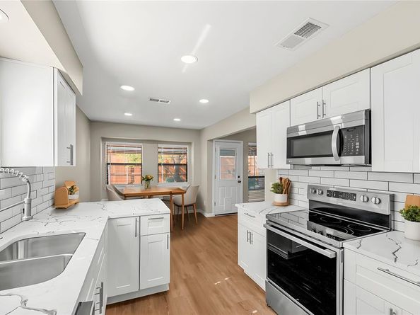 6610  Glen Falls Drive , Arlington Texas 76001