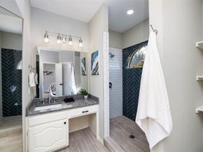 716  Red Oak  , Crowley Texas 76036