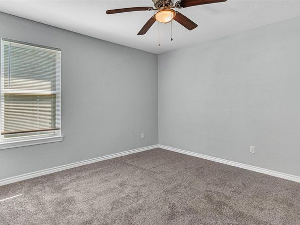 4042  Ladale Drive , Dallas Texas 75212