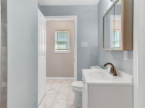 4042  Ladale Drive , Dallas Texas 75212