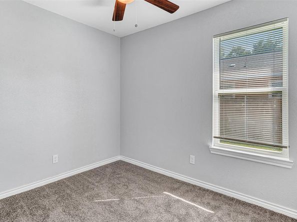 4042  Ladale Drive , Dallas Texas 75212