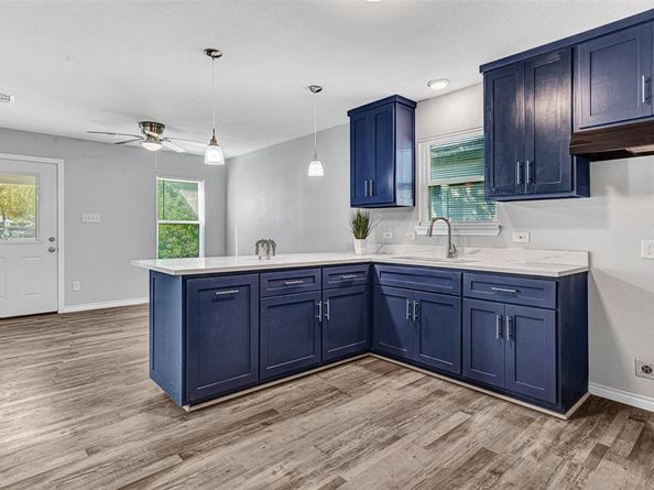 4042  Ladale Drive , Dallas Texas 75212