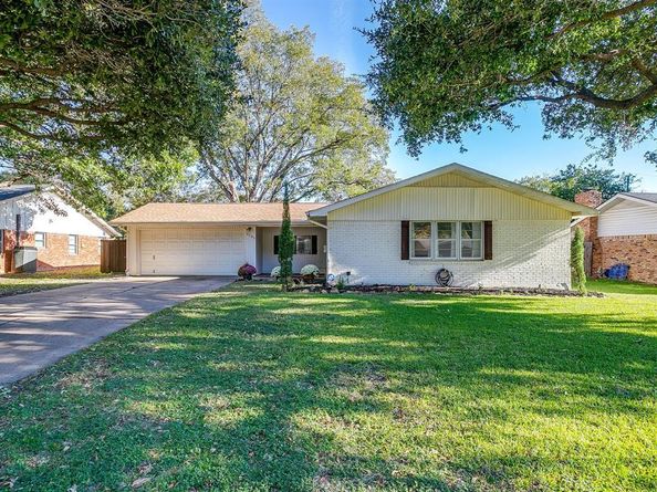 6105  Trail Lake Drive , Fort Worth Texas 76133