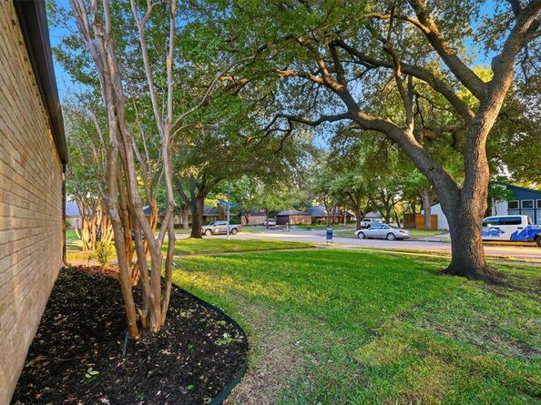 630  Silverstone Drive , Richardson Texas 75080