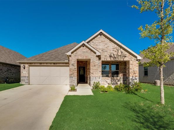 3320  Chasemoor Drive , Denton Texas 76207