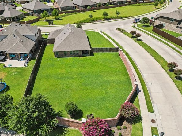 292  Jefferson Lane , Fate Texas 75189