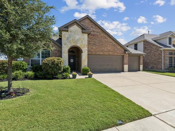 292  Jefferson Lane , Fate Texas 75189
