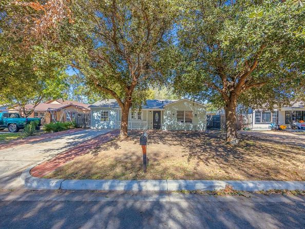 8528  Pemberton Court , White Settlement Texas 76108