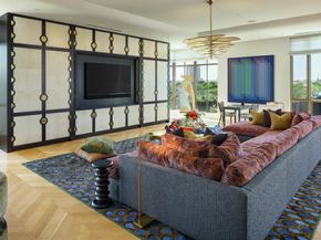 4205  Buena Vista Street  301, Dallas Texas 75205