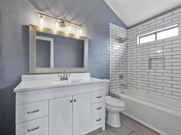 10001  Pack Saddle Trail , Fort Worth Texas 76108