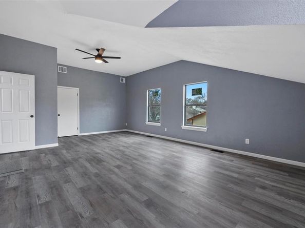 10001  Pack Saddle Trail , Fort Worth Texas 76108