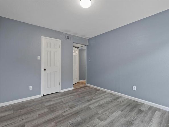 10001  Pack Saddle Trail , Fort Worth Texas 76108