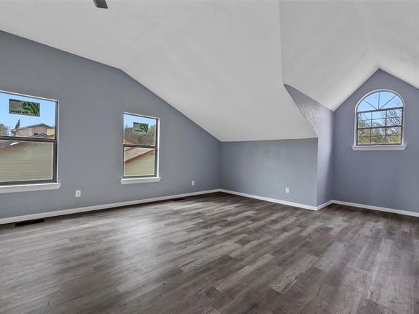 10001  Pack Saddle Trail , Fort Worth Texas 76108