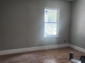 940 W 7th Street , Dallas Texas 75208