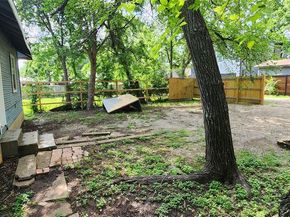 940 W 7th Street , Dallas Texas 75208