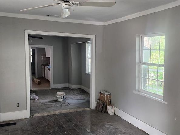 940 W 7th Street , Dallas Texas 75208