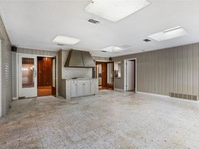 308 N Bailey Avenue , Fort Worth Texas 76107