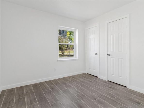 4045  Wind River Drive , Dallas Texas 75216