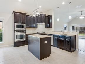 5022  Hidden Creek Road , Garland Texas 75043