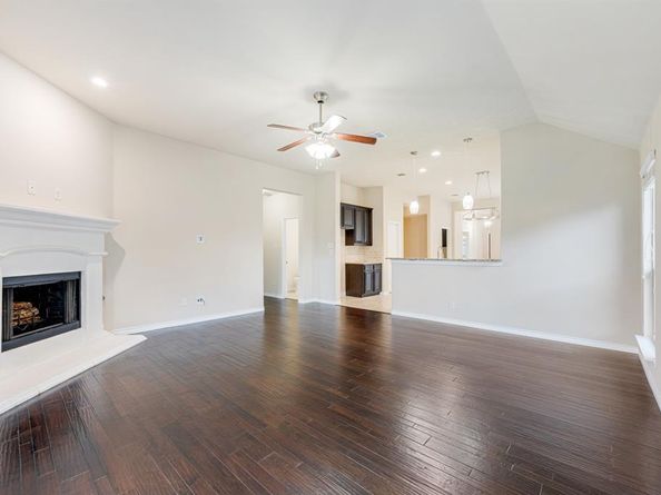 5022  Hidden Creek Road , Garland Texas 75043