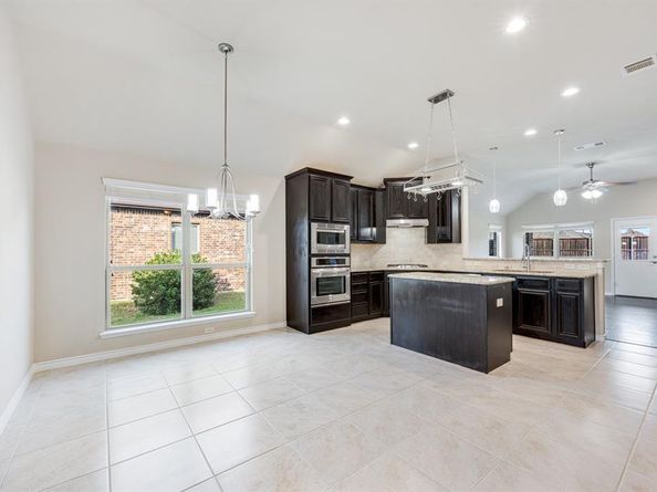 5022  Hidden Creek Road , Garland Texas 75043