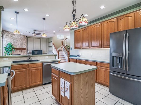 10702  Augusta Lane , Rowlett Texas 75089