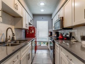 900 S Weatherred Drive  900L, Richardson Texas 75080