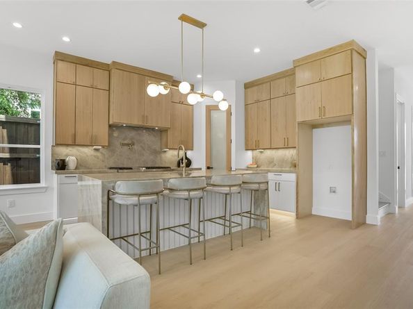 3629  Vilbig Road , Dallas Texas 75212