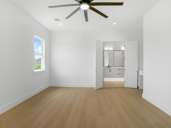 3629  Vilbig Road , Dallas Texas 75212