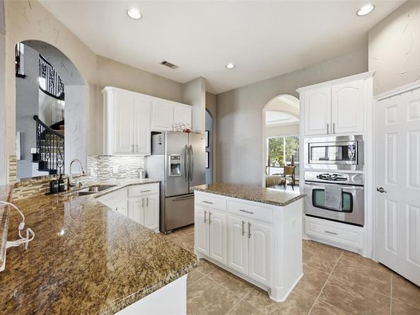 1332  Dutch Hollow Drive , Frisco Texas 75033