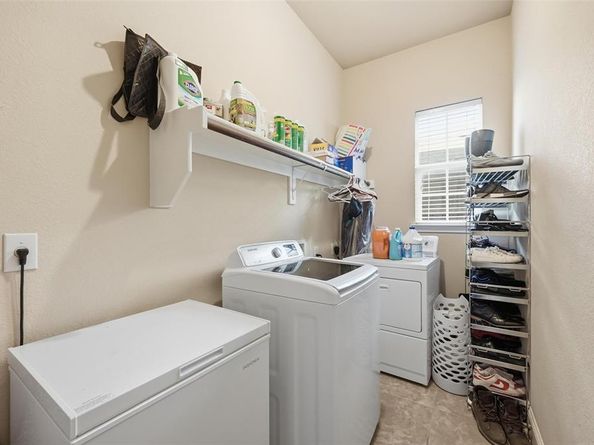 1332  Dutch Hollow Drive , Frisco Texas 75033