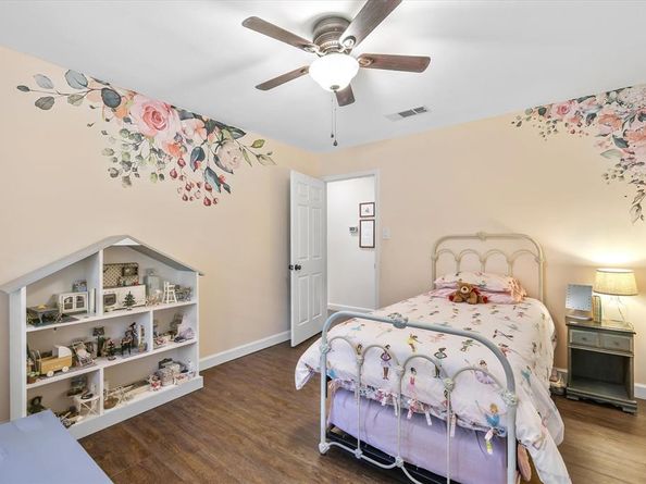 2100  Fairfax Road , Denton Texas 76205