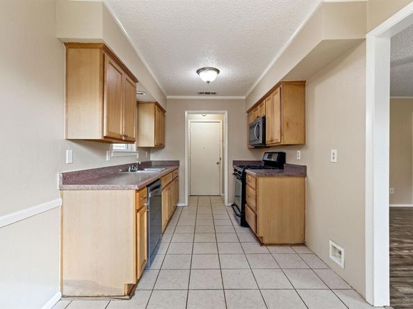 3514  Summit Lane , Garland Texas 75042