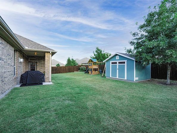 2724  Driftwood Creek Trail , Celina Texas 75078