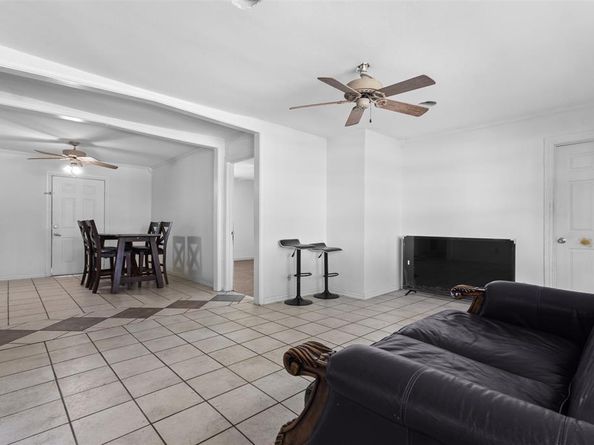 804  Melrose Street , Garland Texas 75040