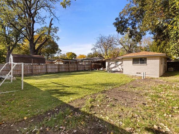 804  Melrose Street , Garland Texas 75040