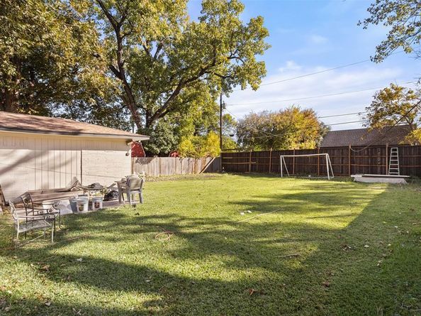 804  Melrose Street , Garland Texas 75040