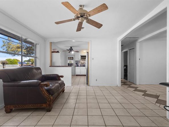 804  Melrose Street , Garland Texas 75040