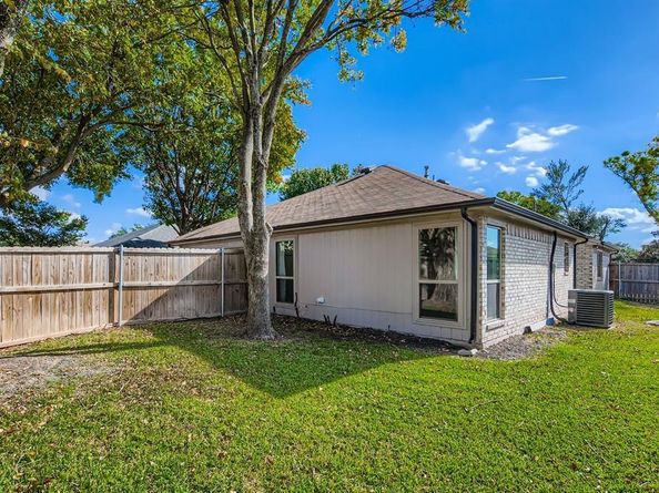 7713  Salzburg Drive , Rowlett Texas 75089