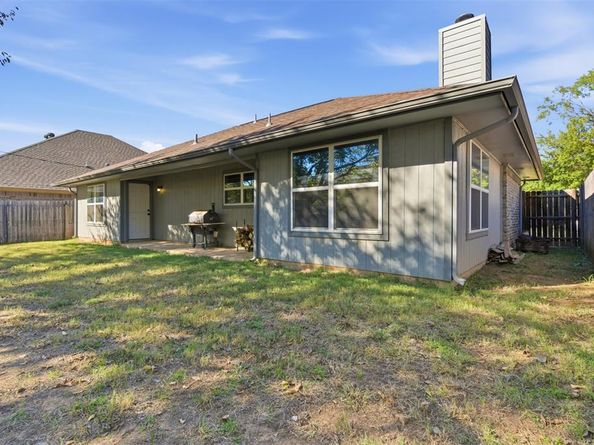 1212  Eagle Lake Drive , Azle Texas 76020