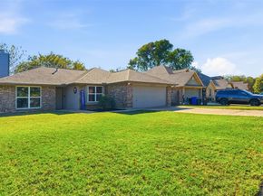 1212  Eagle Lake Drive , Azle Texas 76020