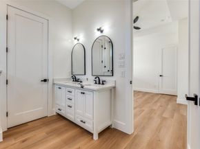 2415  Meyers Street , Dallas Texas 75215