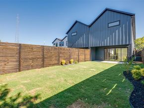 2415  Meyers Street , Dallas Texas 75215