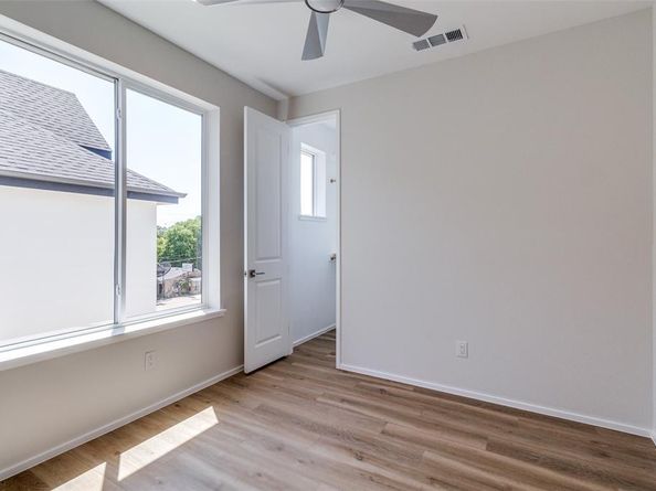 3308  Birmingham Avenue  C11, Dallas Texas 75210