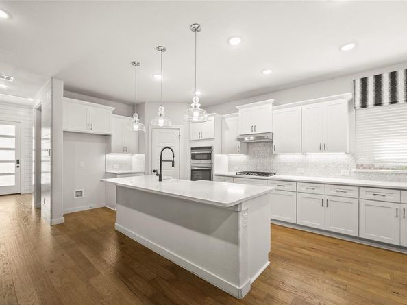 109  Thackery Road , Garland Texas 75043