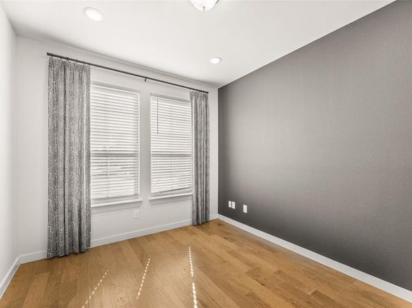 109  Thackery Road , Garland Texas 75043