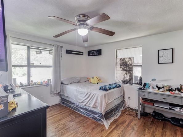 3410  Sheldon Avenue , Dallas Texas 75211