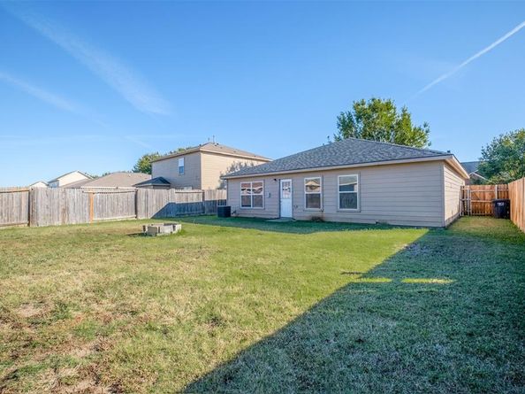 636  Noble Grove Lane , Fort Worth Texas 76140