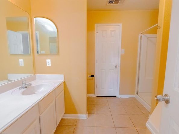 636  Noble Grove Lane , Fort Worth Texas 76140