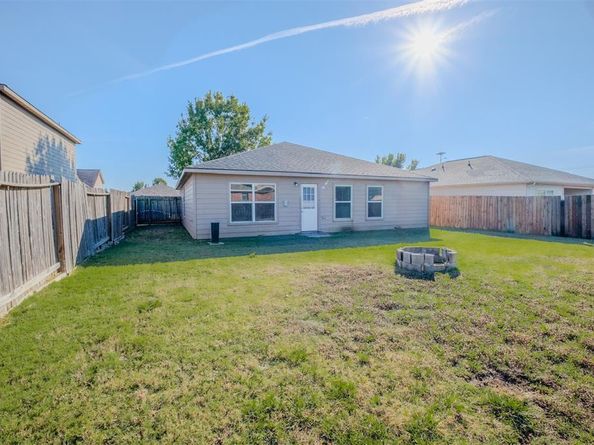 636  Noble Grove Lane , Fort Worth Texas 76140